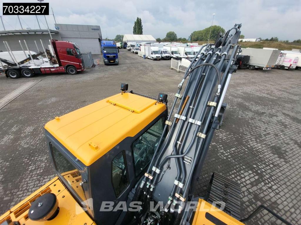 Hyundai R210 Foto 19
