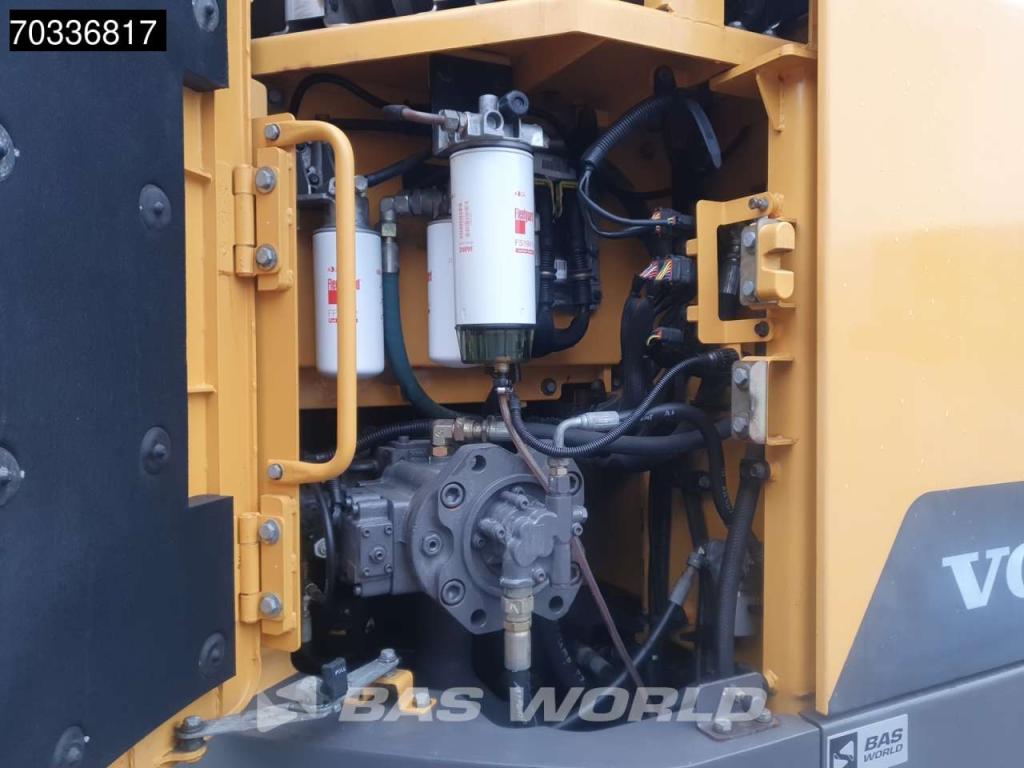 Volvo ECR235 E L Foto 19
