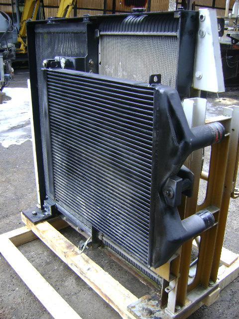 Radiatore per Caterpillar 330 D Foto 4