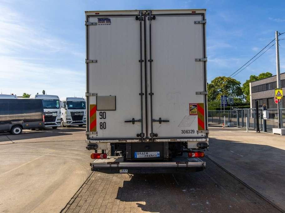 Volvo FL 250+HAYON BAR 1.5T. Foto 5
