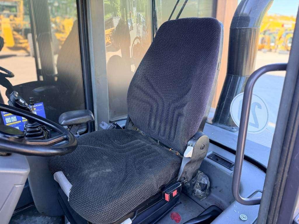 Volvo L30G Foto 23