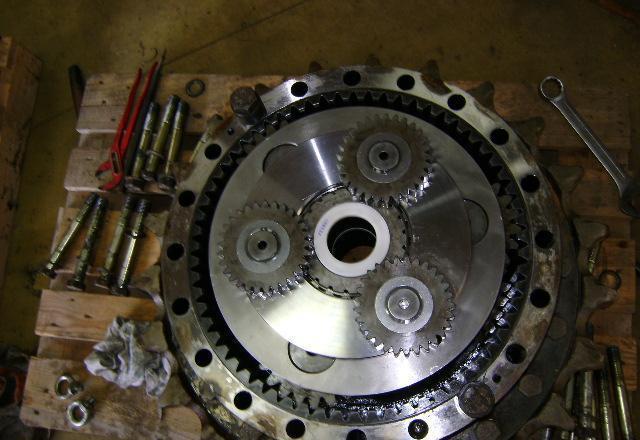 Riduttore di traino per Caterpillar 345 BLME Foto 4