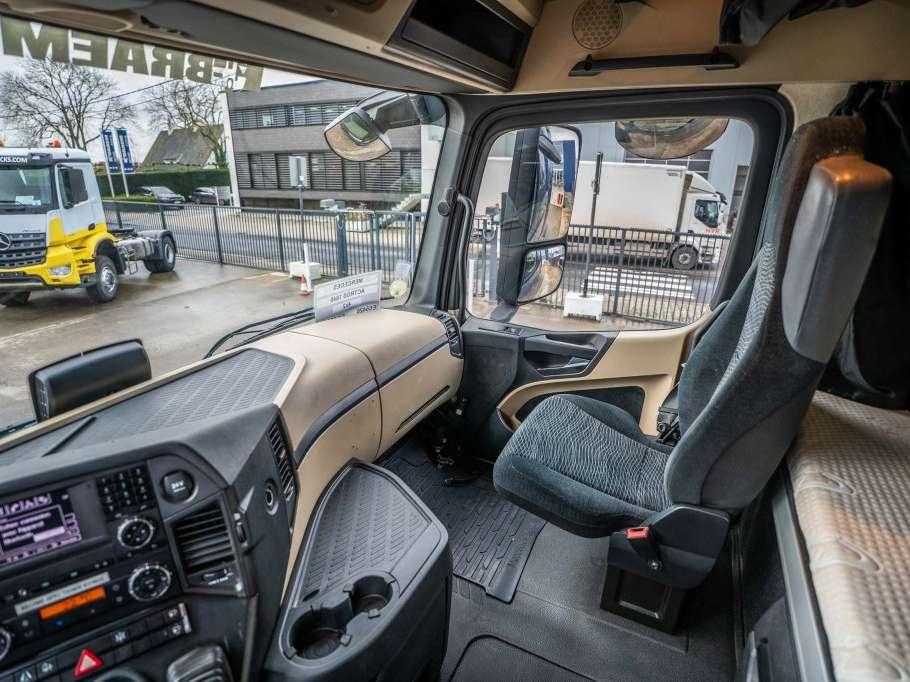 Mercedes-Benz ACTROS 1846+ADR Foto 11