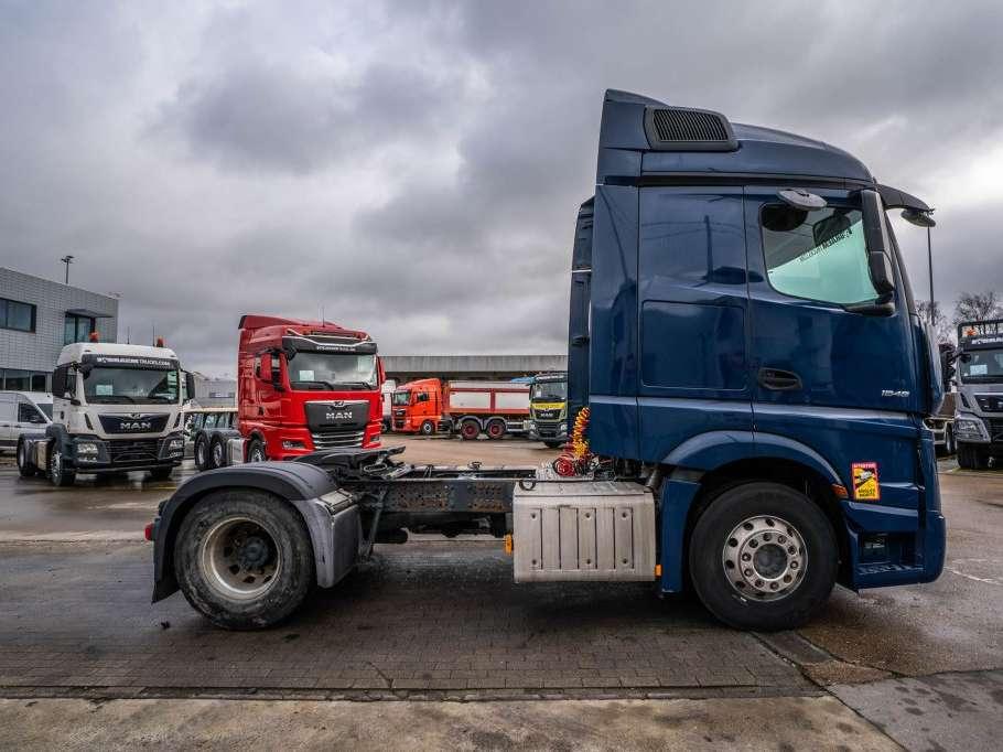 Mercedes-Benz ACTROS 1846+ADR Foto 3