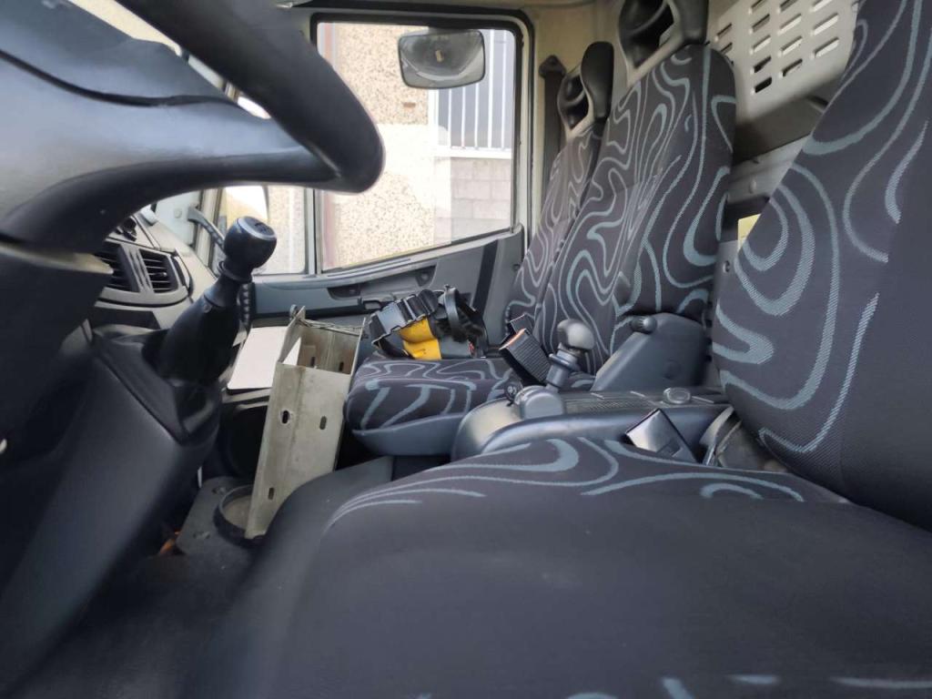 Iveco EUROCARGO 180E25K Foto 15