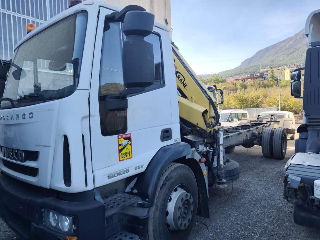 Iveco EUROCARGO 180E25K Foto 23