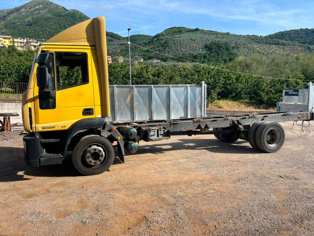Iveco EUROCARGO CUBE 120E28P Foto 17