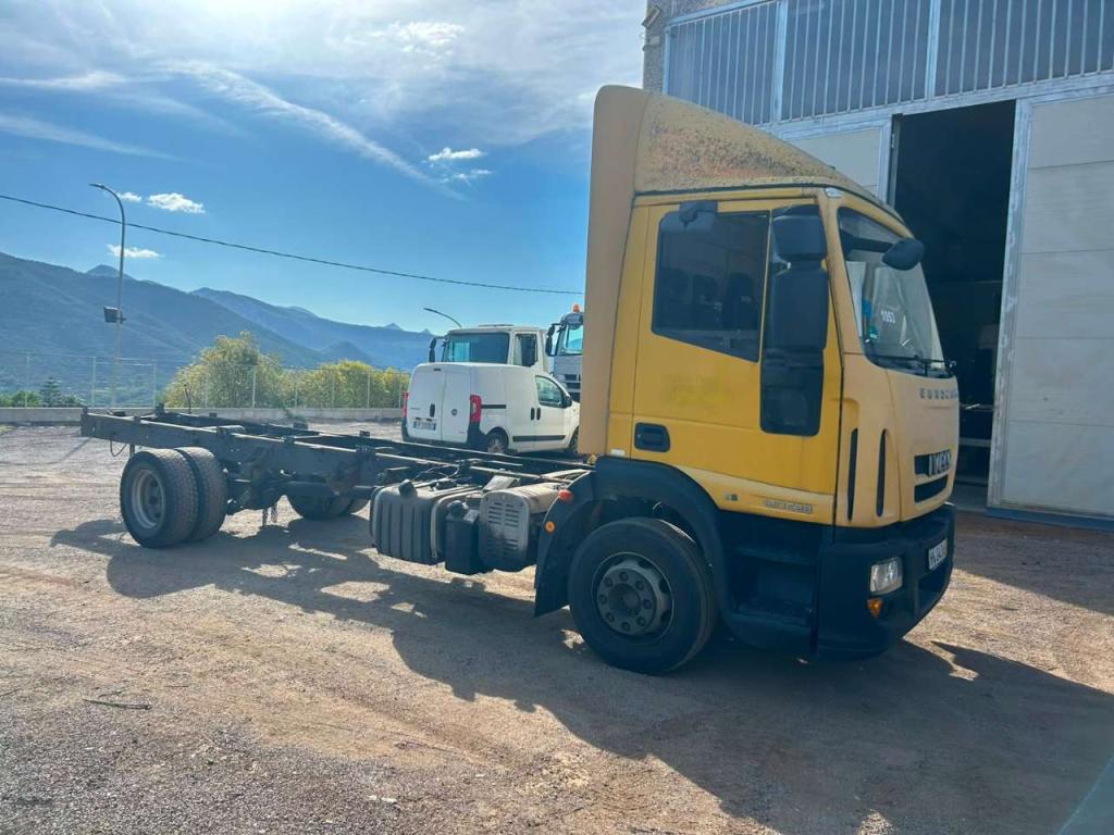 Iveco EUROCARGO CUBE 120E28P Foto 18
