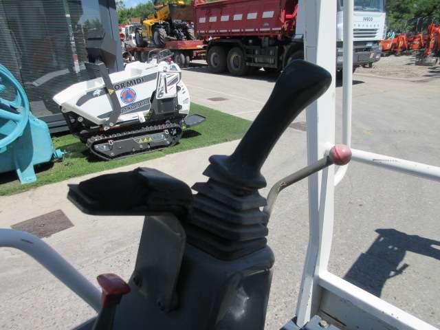 Yanmar B15-3 Foto 16