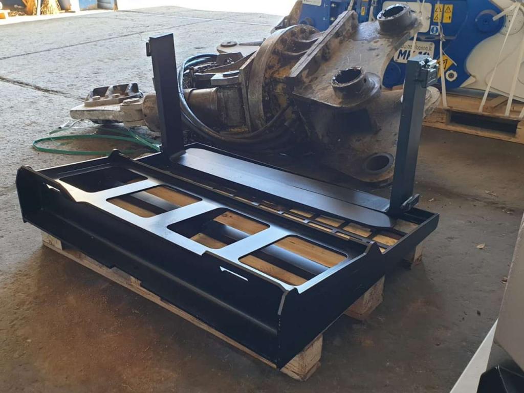 M3 MetalMeccanica Moderna Forche 1800kg Foto 2
