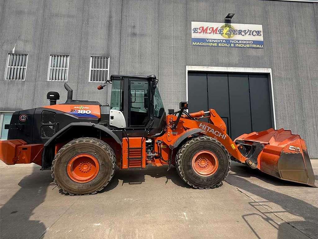 Hitachi ZW180-6 Foto 2