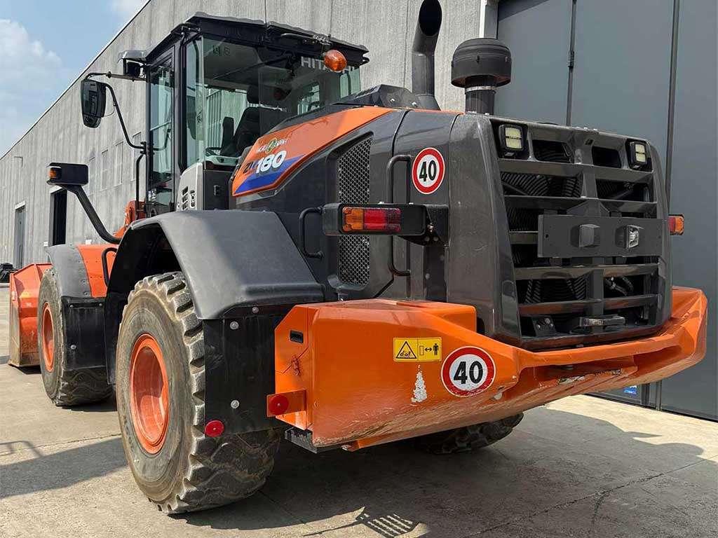 Hitachi ZW180-6 Foto 5