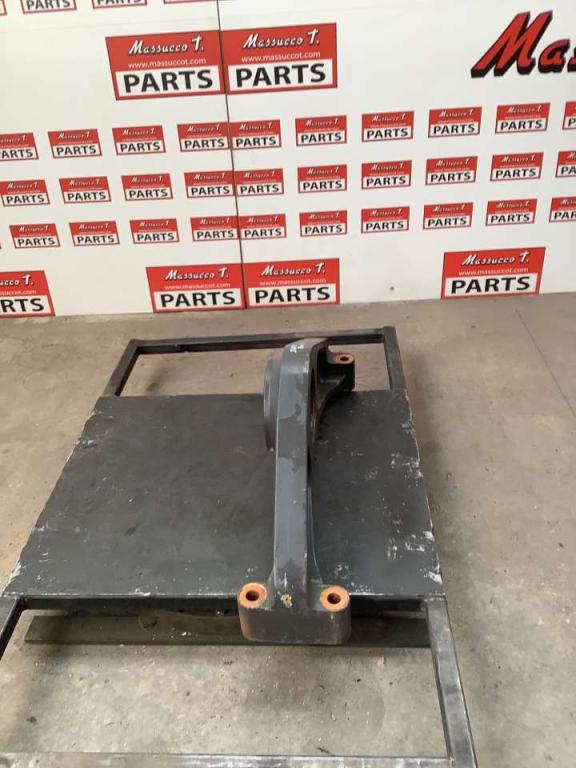 Supporto ponte posteriore per Hitachi ZW 250-6 Foto 2