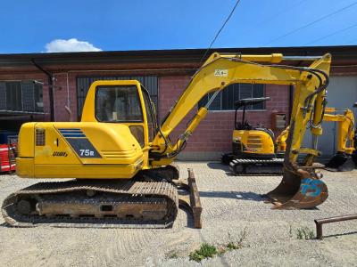 Komatsu PC75R