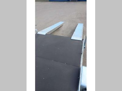 Coppia di rampe in alluminio Lunghezza 4.000 mm - Portata 3.800 kg in vendita da Progetto Rampe