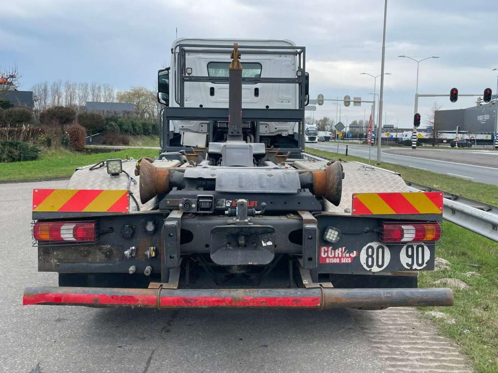 MercedesBenz Antos 2543 6x2 Foto 4