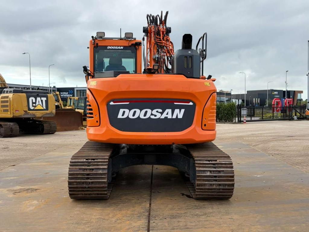 Doosan DX140LCR-7 Foto 4