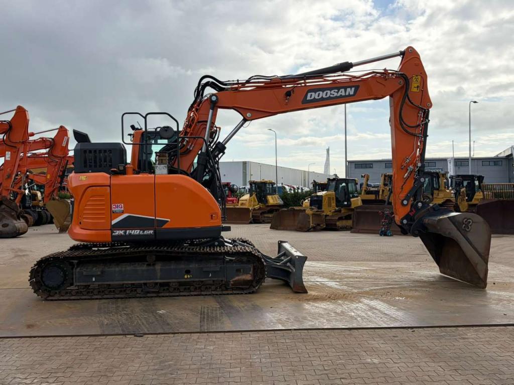 Doosan DX140LCR-7 Foto 6