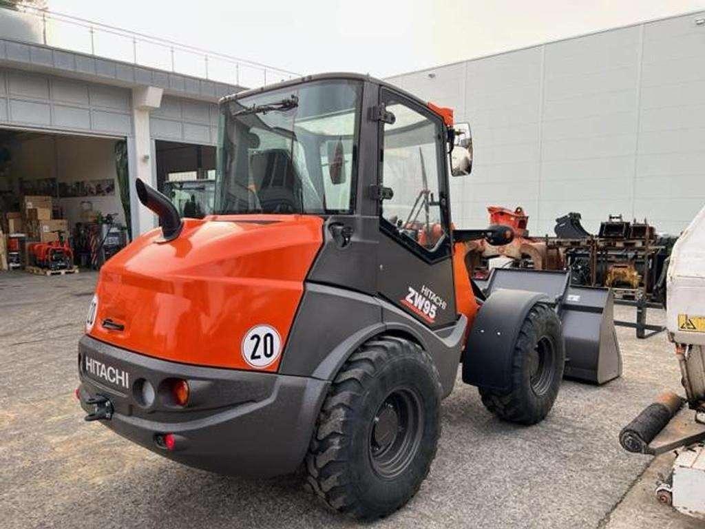 Hitachi ZW95-6C Foto 3