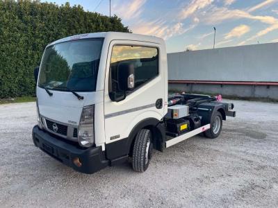 Nissan NT400 SCARRABILE PATENTE B in vendita da Aurora Srl