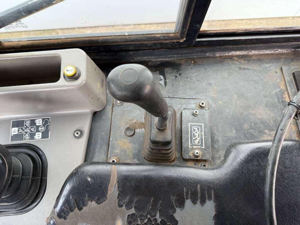 Komatsu D61PX-24 - 6-Way Blade / Ripper Valve / Camera Foto 12