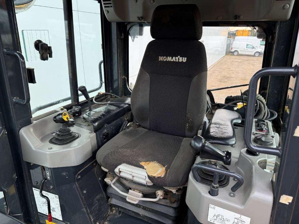 Komatsu D61PX-24 - 6-Way Blade / Ripper Valve / Camera Foto 7