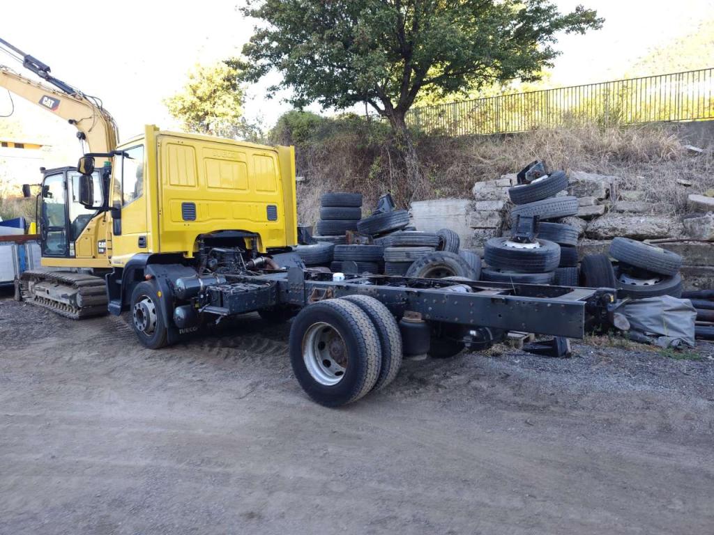 Iveco EUROCARGO CUBE 120E28P Foto 21
