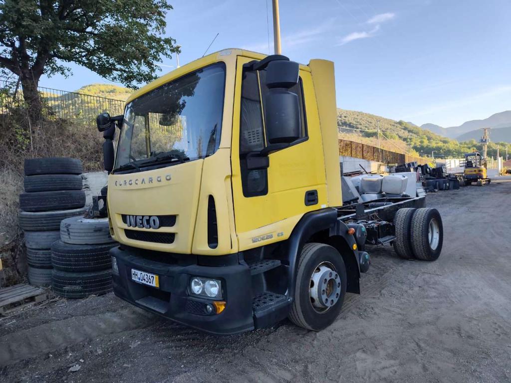 Iveco EUROCARGO CUBE 120E28P Foto 24