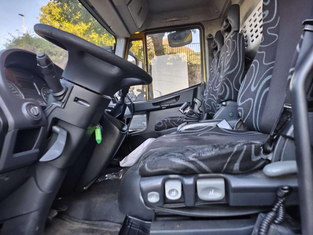 Iveco EUROCARGO CUBE 120E28P Foto 9