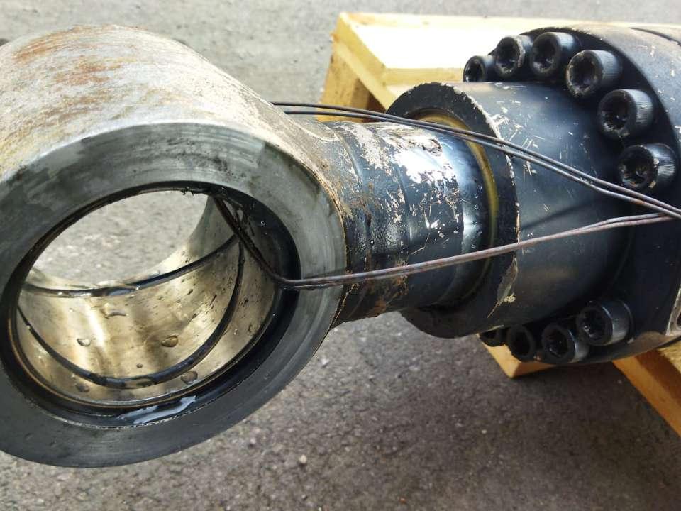 Pistone rotazione benna per JCB JS 330 Foto 2
