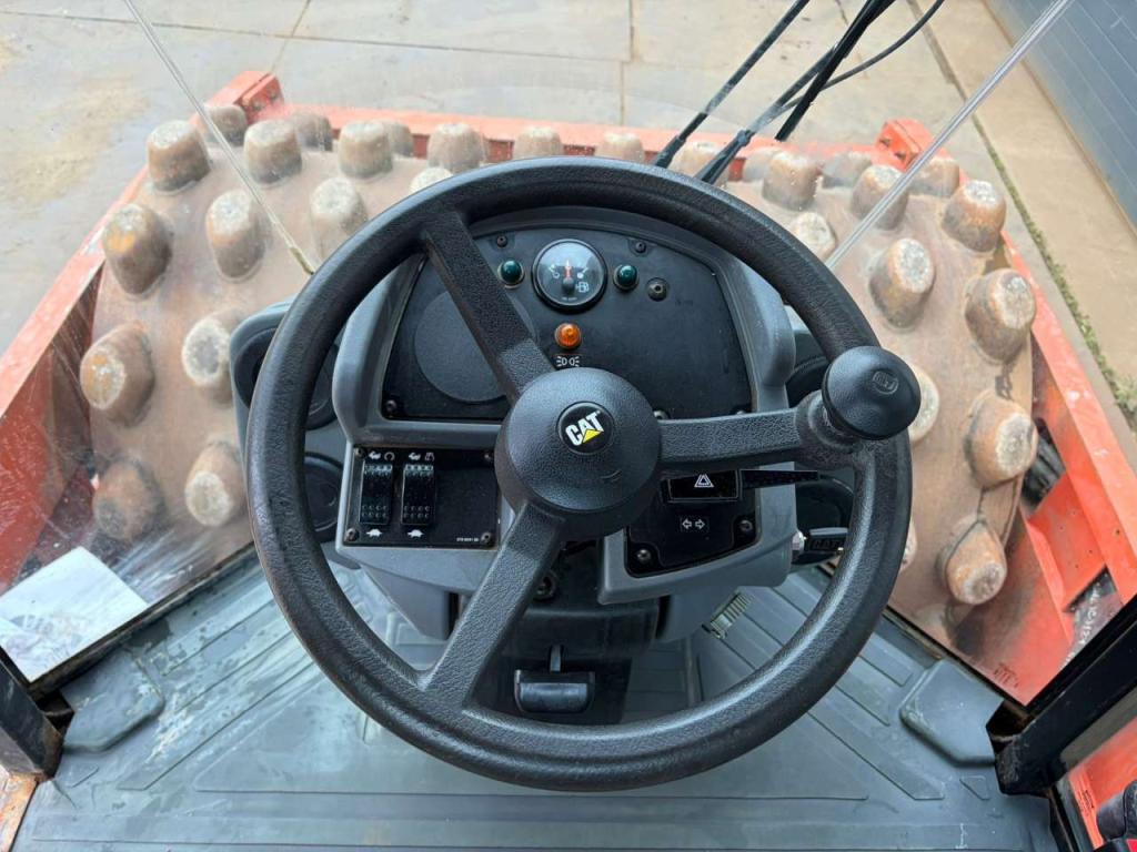Caterpillar CP74 Foto 21