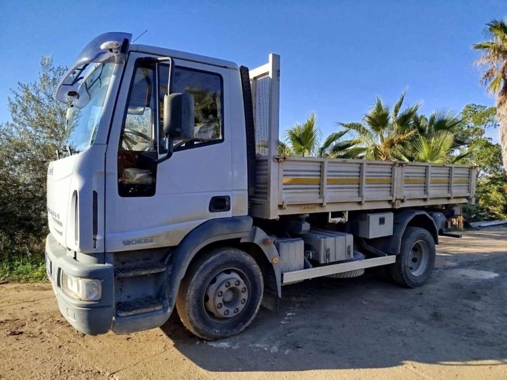 Iveco 120E24 Foto 2