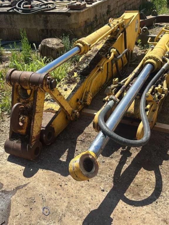 PISTONI E LEVERISMI PER NEW HOLLAND 215 E 245 per New Holland E215 E245 Foto 1