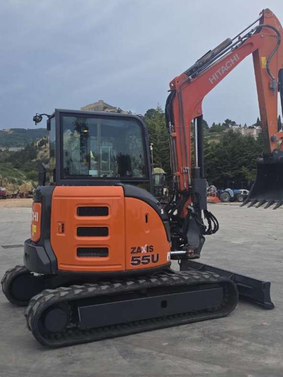 Hitachi ZAXIS 55U Foto 4
