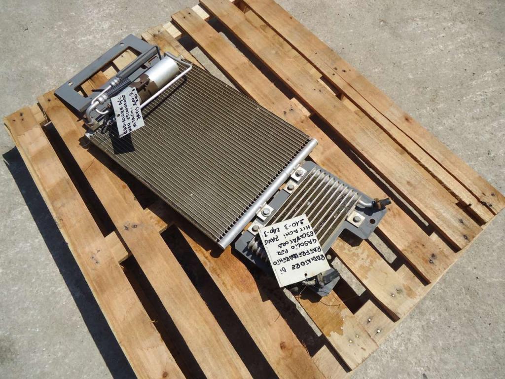 Radiatore Raffreddamento Gasolio per Hitachi ZX210.3 - ZX240.3 Foto 1