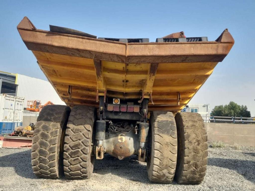 Komatsu HD465-7 Foto 7