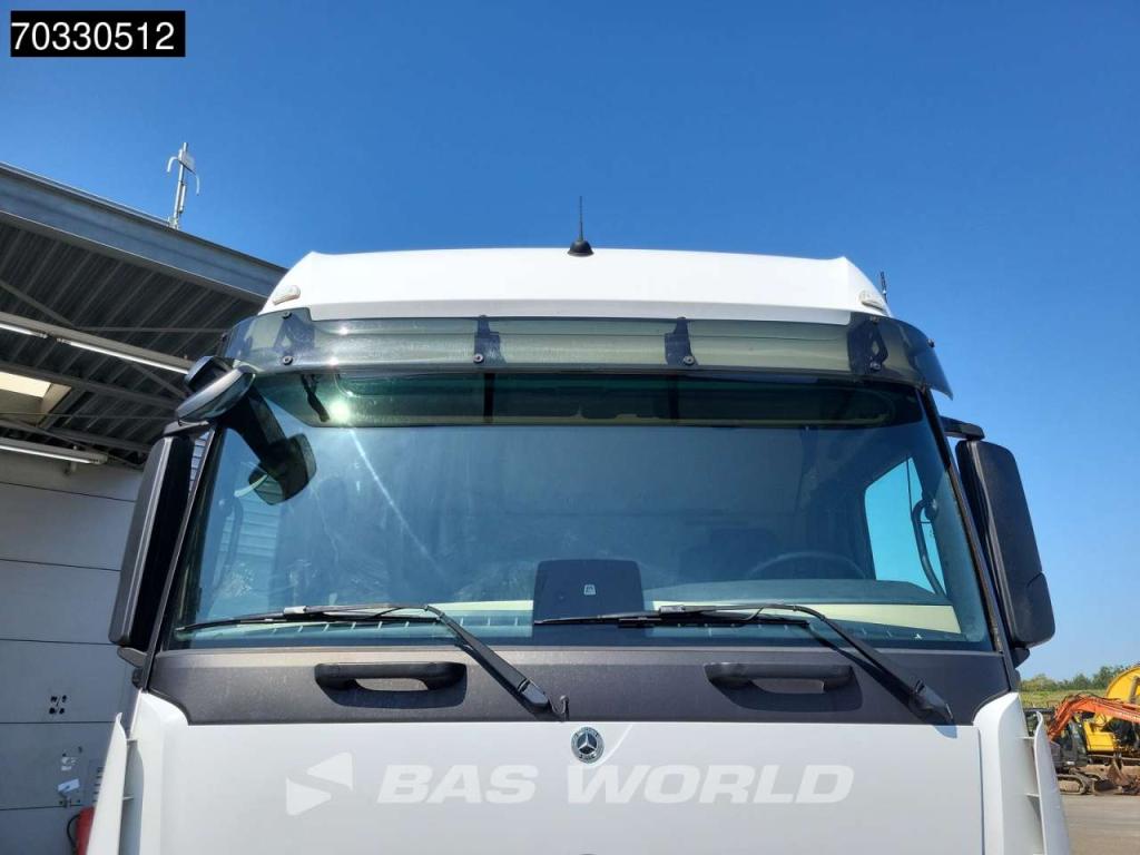 Mercedes-Benz Actros 1851 4X2 BigSpace 2x Tanks M.O.T. Foto 8