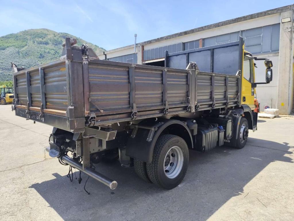 Iveco EUROCARGO 120E28P Foto 10