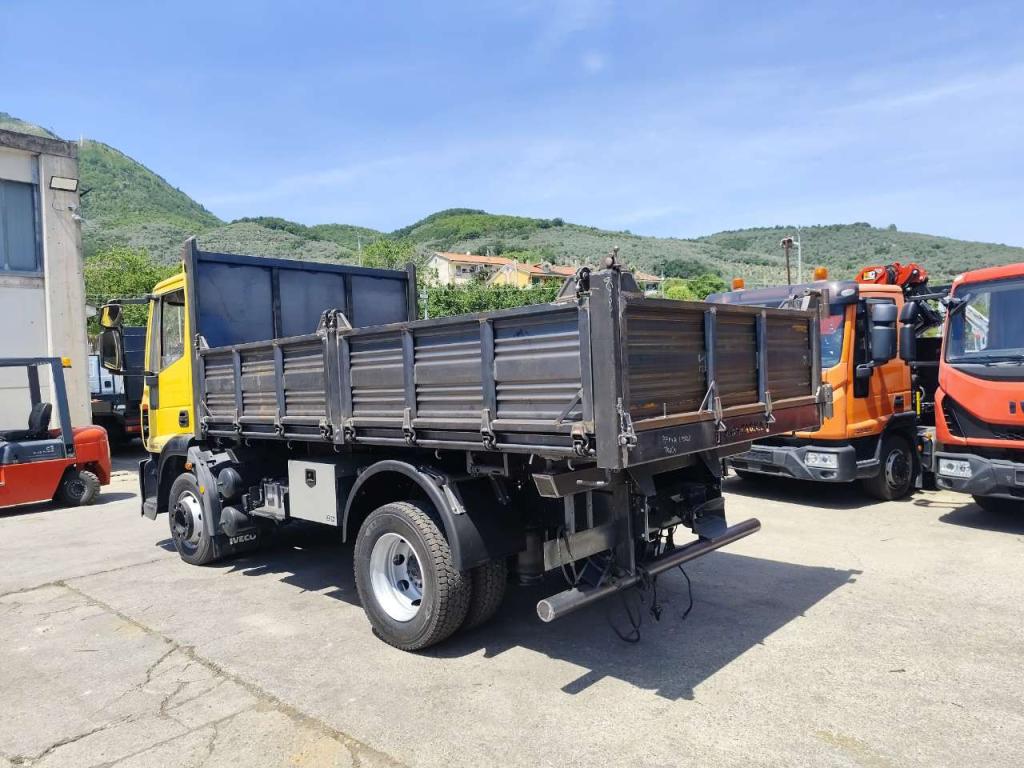 Iveco EUROCARGO 120E28P Foto 3