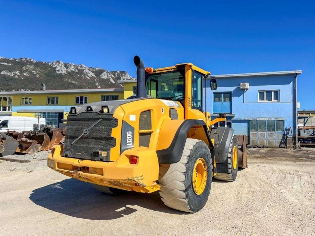 Volvo L120G Foto 7