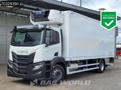 Iveco S-Way 400 4X2 NEW! Carrier Supra 1250Mt 2000kg Ladebordwand Automatic Euro 6 in vendita da BAS World B.V.