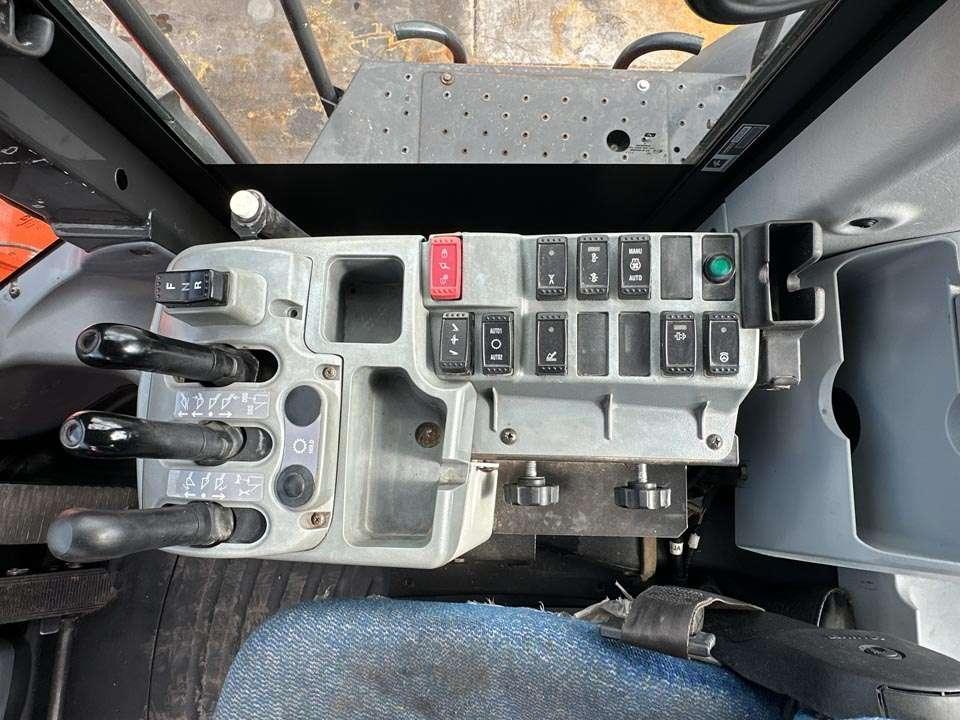 Hitachi ZW310-6 Foto 16