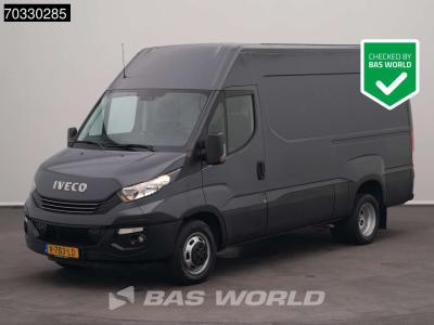 Iveco Daily 35C18 3.0L Automaat Dubbellucht L2H2 3,5t Trekhaak Airco Cruise APK 01-2027 Euro6 L2 A/C Towb in vendita da BAS World B.V.