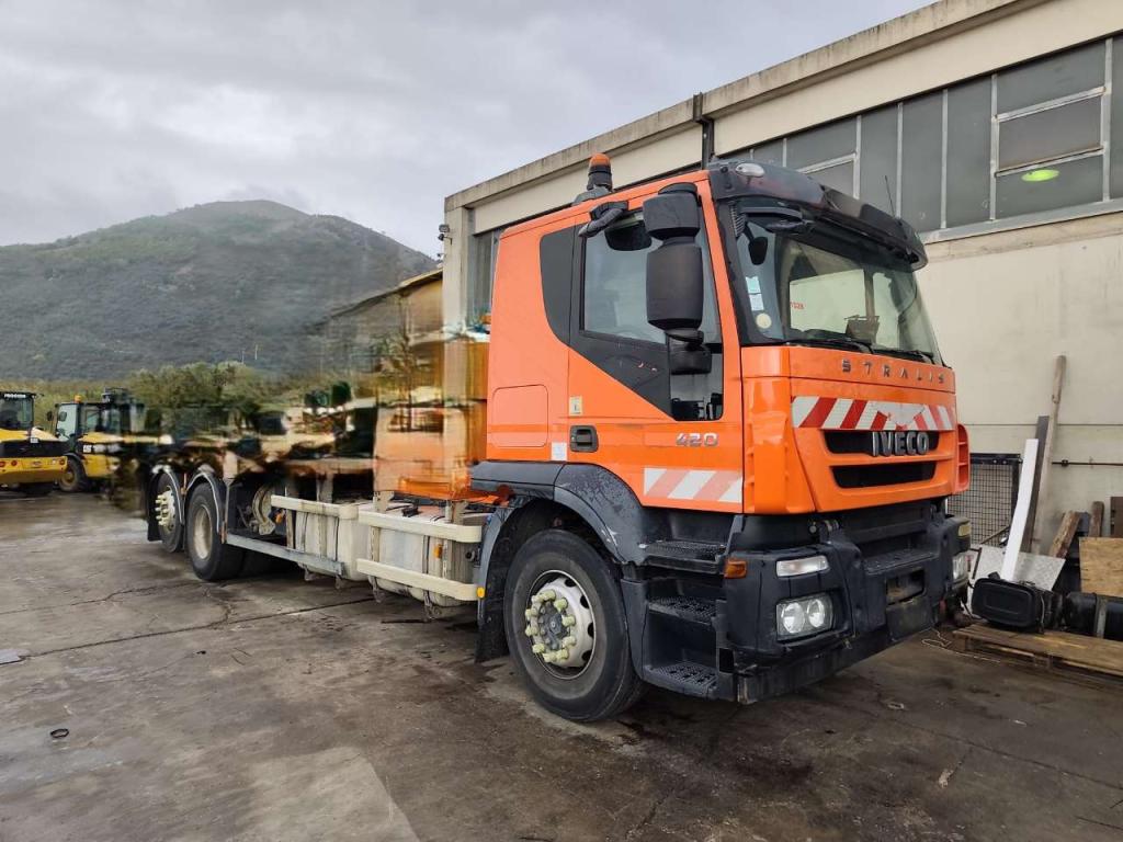 Iveco STRALIS 260S42 Foto 11