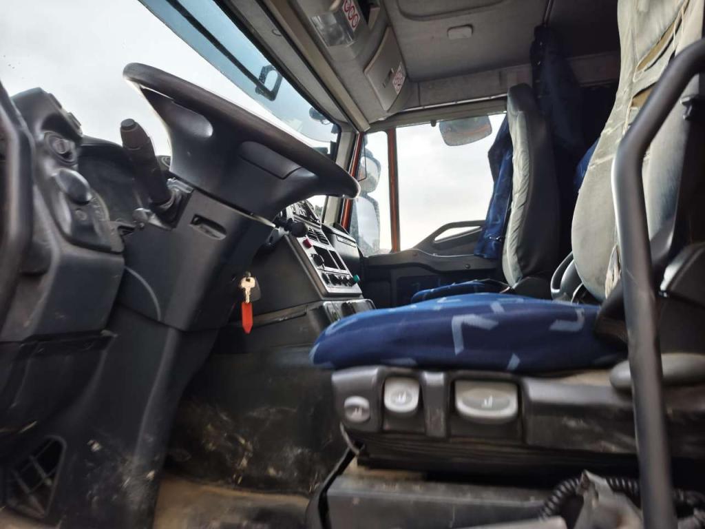 Iveco STRALIS 260S42 Foto 8