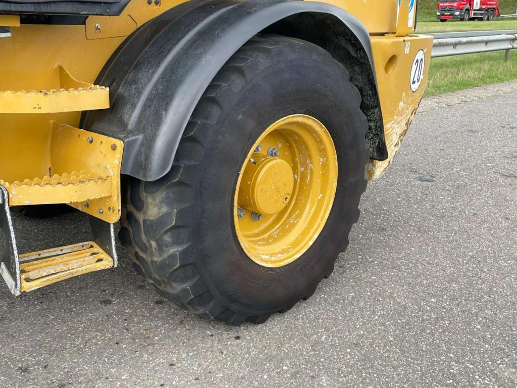 Caterpillar 908 Foto 12