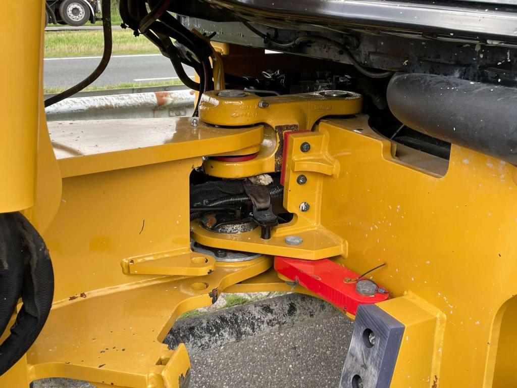 Caterpillar 908 Foto 15