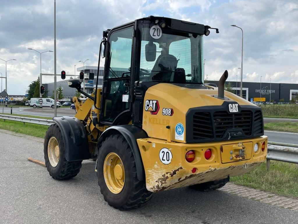 Caterpillar 908 Foto 3