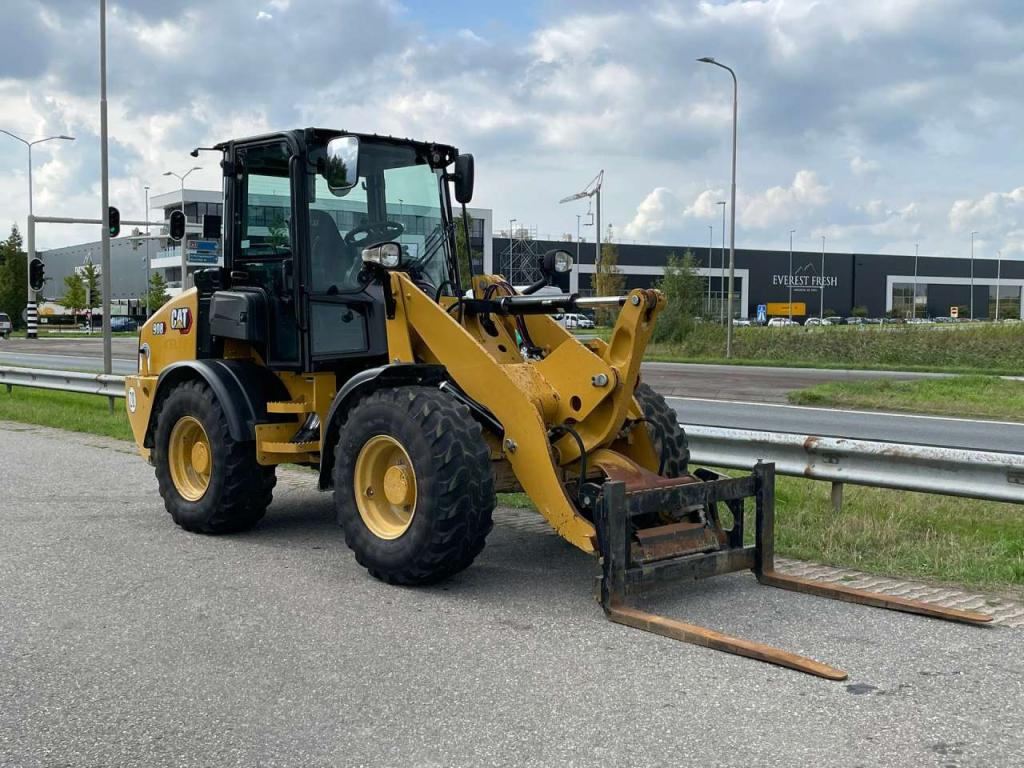 Caterpillar 908 Foto 7