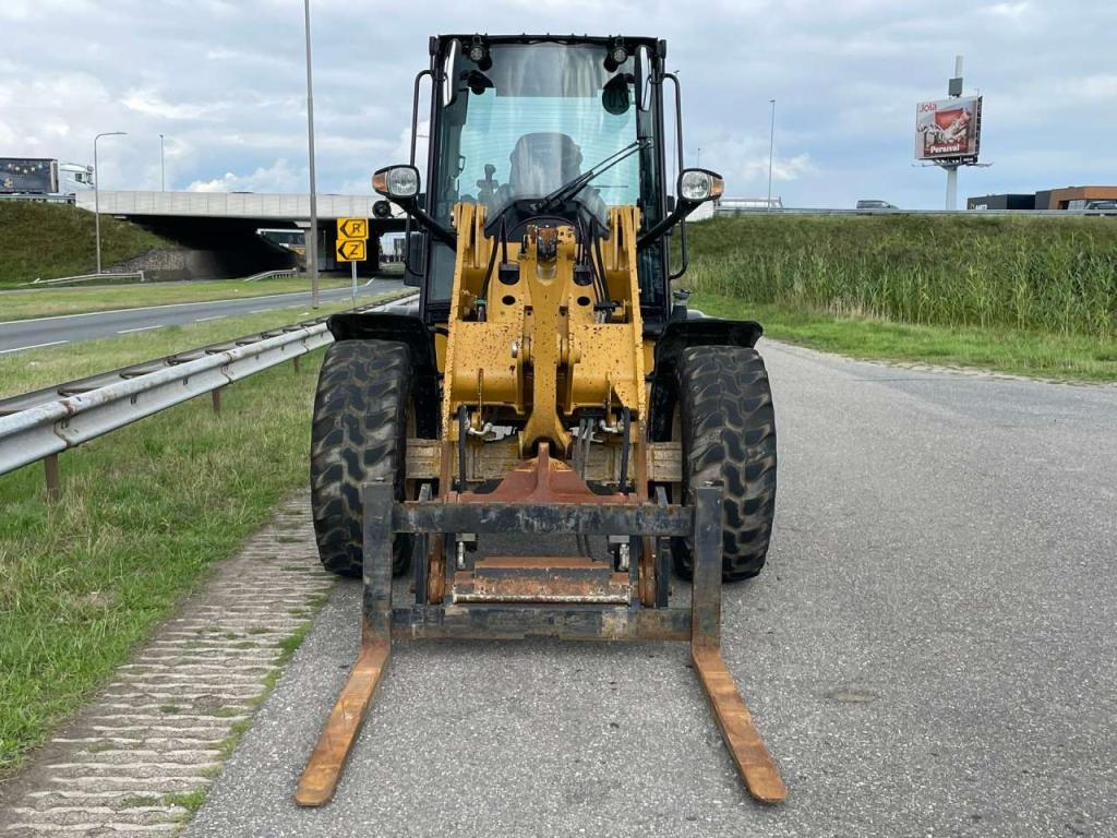 Caterpillar 908 Foto 8